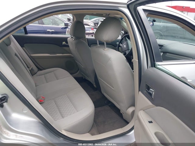 45312063 :رقم المزاد ، 3FAHP0HA8CR329048 vin ، 2012 Ford Fusion Se مزاد بيع