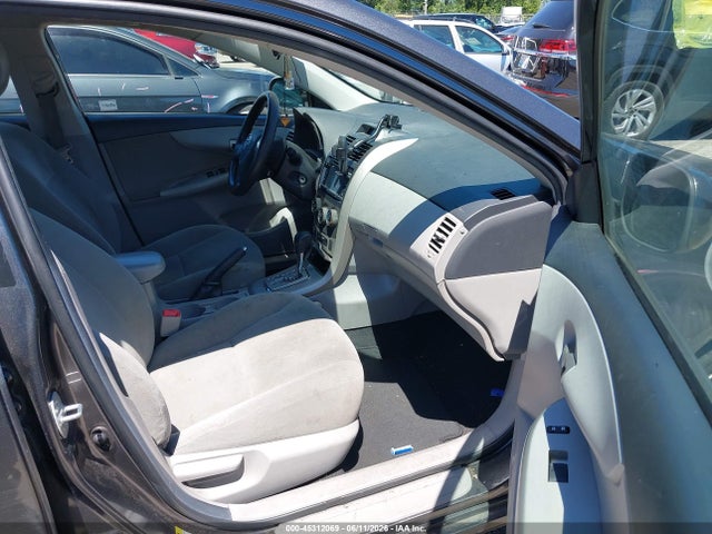 45312069 :رقم المزاد ، 2T1BU4EE2DC114103 vin ، 2013 Toyota Corolla Le مزاد بيع