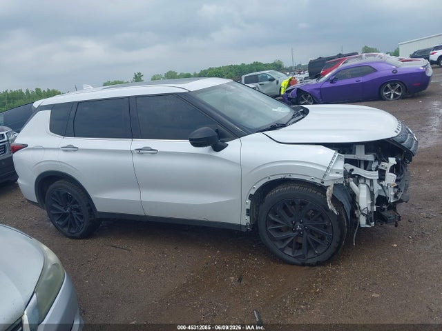 Aukcja sprzedaży 2022 Mitsubishi Outlander Black Edition S-awc/se 2.5 S-awc/se Launch Edition S-awc, vin: JA4J4UA83NZ080556, numer aukcji: 45312085