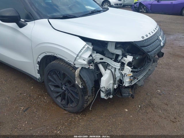 Aukcja sprzedaży 2022 Mitsubishi Outlander Black Edition S-awc/se 2.5 S-awc/se Launch Edition S-awc, vin: JA4J4UA83NZ080556, numer aukcji: 45312085