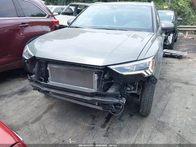 Продажа на аукционе авто 2024 Audi Q3 Premium 45 Tfsi S Line Quattro Tiptronic, vin: WA1DECF37R1082607, номер лота: 45312102