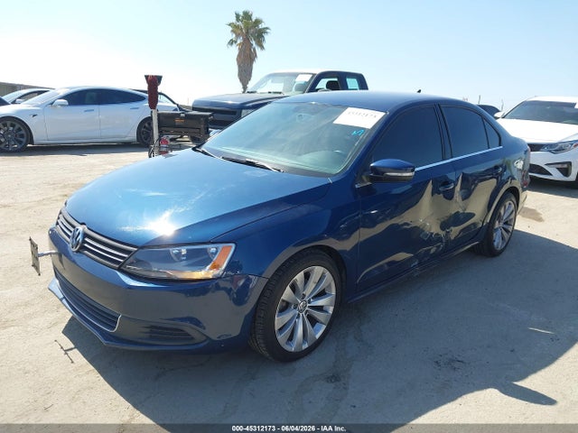 2013 Volkswagen Jetta 2.5l Se მანქანა იყიდება აუქციონზე, vin: 3VWDP7AJ9DM410339, აუქციონის ნომერი: 45312173