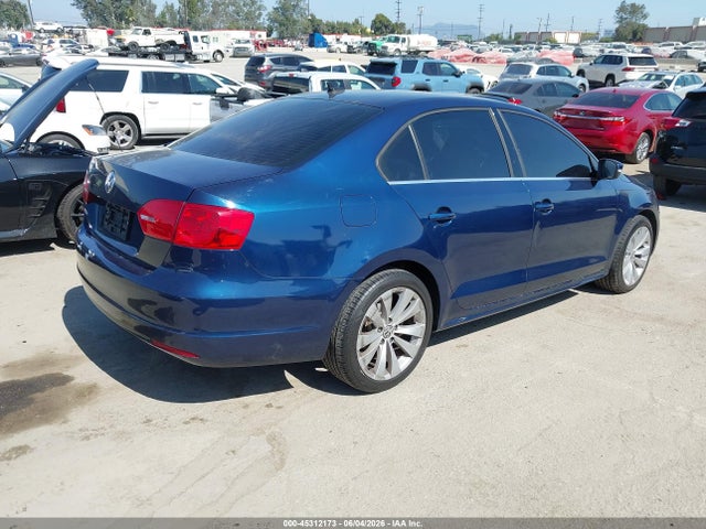 2013 Volkswagen Jetta 2.5l Se მანქანა იყიდება აუქციონზე, vin: 3VWDP7AJ9DM410339, აუქციონის ნომერი: 45312173