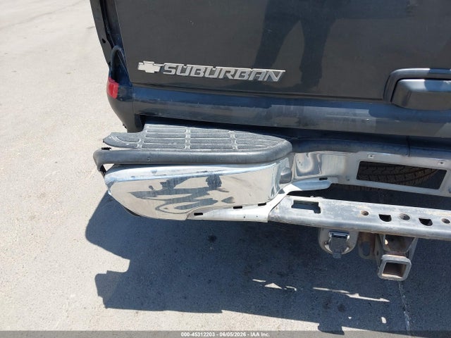 2003 Chevrolet Suburban 1500 Lt მანქანა იყიდება აუქციონზე, vin: 3GNEC16T13G210098, აუქციონის ნომერი: 45312203