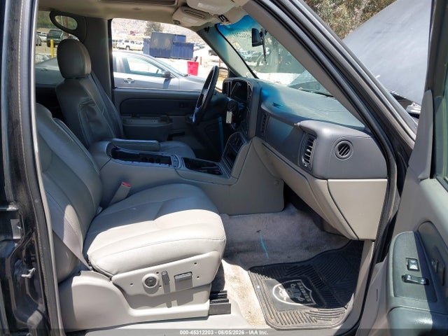 2003 Chevrolet Suburban 1500 Lt მანქანა იყიდება აუქციონზე, vin: 3GNEC16T13G210098, აუქციონის ნომერი: 45312203