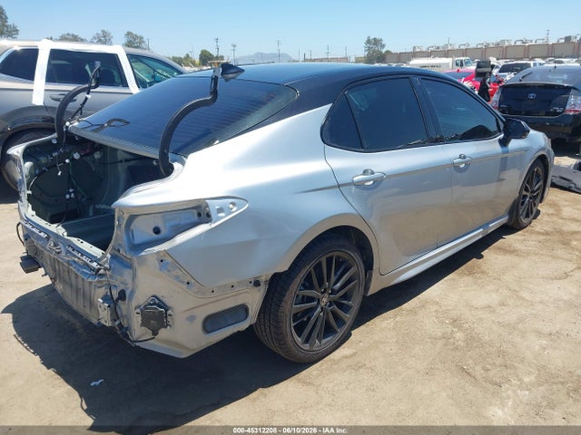 4T1K31AK2NU042588 Toyota Camry Xse Hybrid