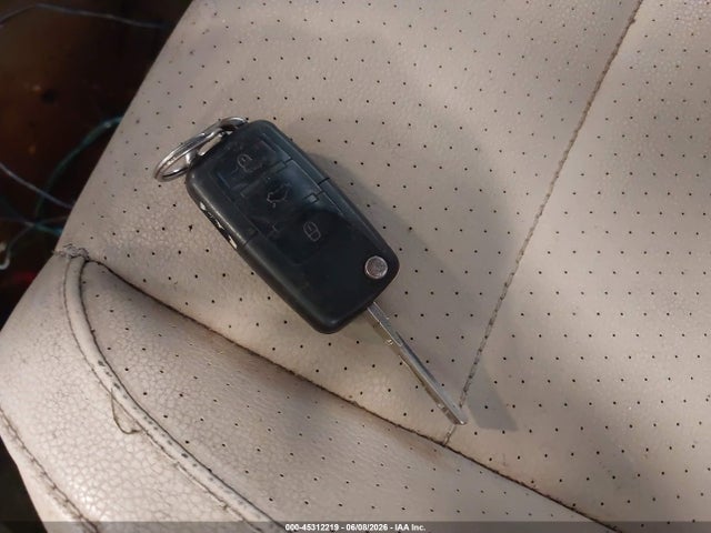 45312219 :رقم المزاد ، WVWBA71F88V017970 vin ، 2008 Volkswagen Eos مزاد بيع