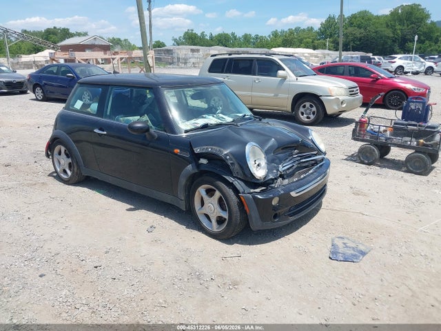2005 Mini Cooper მანქანა იყიდება აუქციონზე, vin: WMWRC33505TJ71132, აუქციონის ნომერი: 45312226