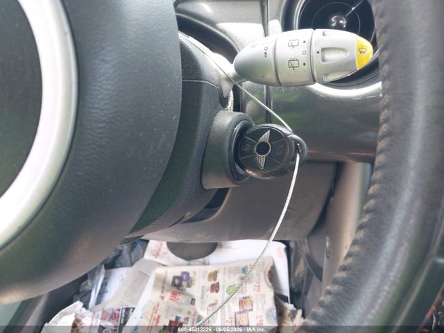 2005 Mini Cooper მანქანა იყიდება აუქციონზე, vin: WMWRC33505TJ71132, აუქციონის ნომერი: 45312226