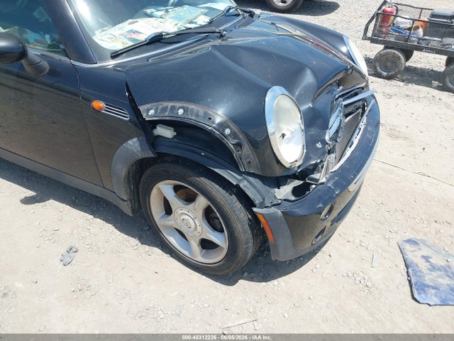 2005 Mini Cooper მანქანა იყიდება აუქციონზე, vin: WMWRC33505TJ71132, აუქციონის ნომერი: 45312226