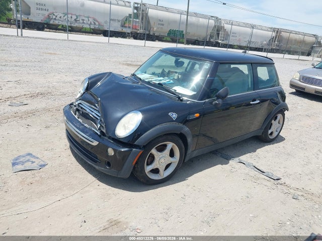 2005 Mini Cooper მანქანა იყიდება აუქციონზე, vin: WMWRC33505TJ71132, აუქციონის ნომერი: 45312226