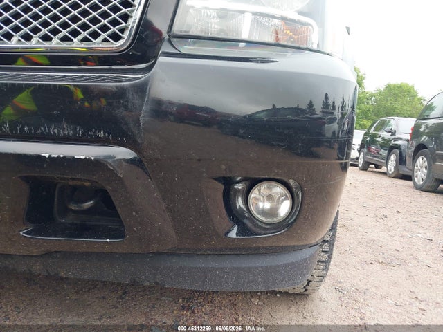 45312269 :رقم المزاد ، 1GNSKJE70DR329157 vin ، 2013 Chevrolet Suburban 1500 Lt مزاد بيع