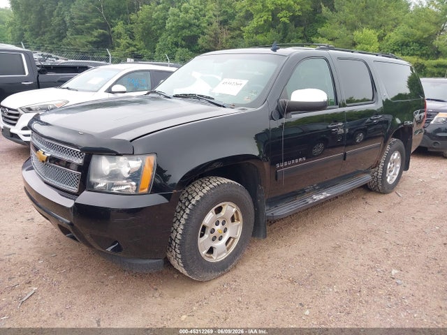 45312269 :رقم المزاد ، 1GNSKJE70DR329157 vin ، 2013 Chevrolet Suburban 1500 Lt مزاد بيع