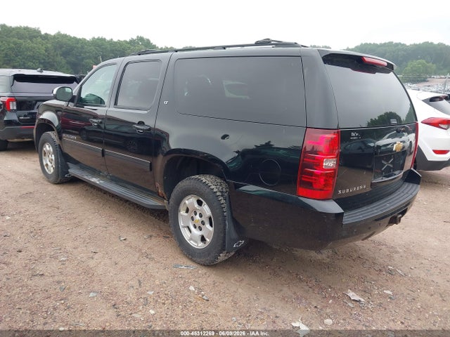45312269 :رقم المزاد ، 1GNSKJE70DR329157 vin ، 2013 Chevrolet Suburban 1500 Lt مزاد بيع