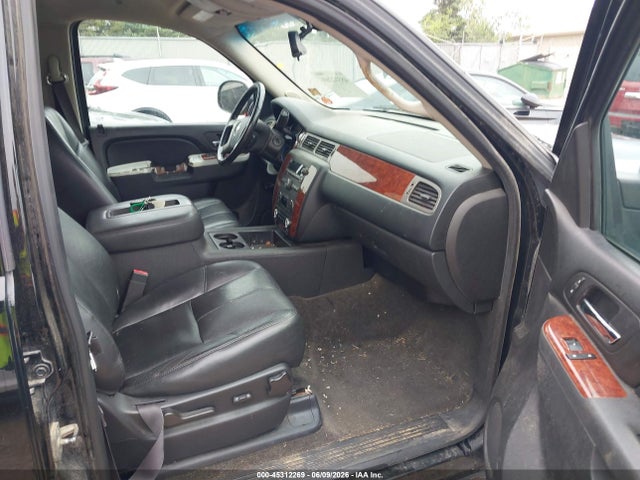 45312269 :رقم المزاد ، 1GNSKJE70DR329157 vin ، 2013 Chevrolet Suburban 1500 Lt مزاد بيع