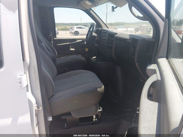 2010 Chevrolet Express 1500 Work Van მანქანა იყიდება აუქციონზე, vin: 1GCUGADX5A1113318, აუქციონის ნომერი: 45312286