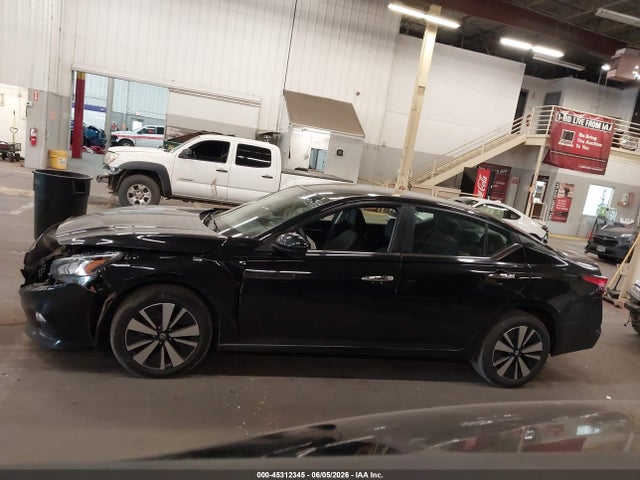 1N4BL4DW6MN309282 Nissan Altima Sv Intelligent Awd