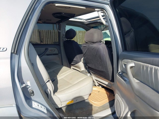 Продаж на аукціоні авто 2001 Toyota Sequoia Limited V8, vin: 5TDBT48A71S026890, номер лоту: 45312382