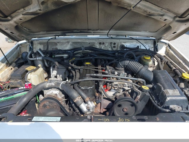 Продаж на аукціоні авто 2000 Jeep Cherokee Sport, vin: 1J4FF48S7YL249373, номер лоту: 45312415