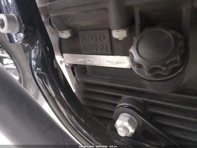 Moto Guzzi V9 Roamer 2017 ZGULHU014HM000056 Image 14