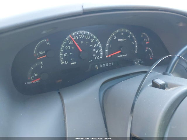 45312458 :رقم المزاد ، 1FMRU1661YLA27792 vin ، 2000 Ford Expedition Xlt مزاد بيع