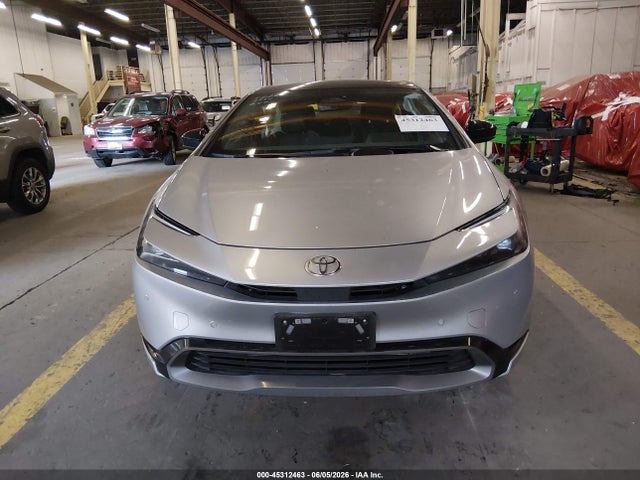 JTDADABU2S3030763 Toyota Prius Xle Awd-e