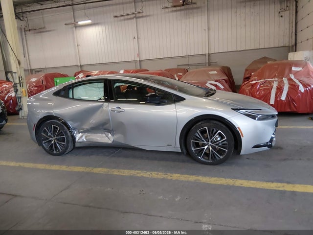 JTDADABU2S3030763 Toyota Prius Xle Awd-e