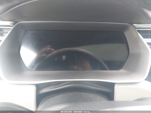 45312493 :رقم المزاد ، 5YJSA1S28FF086422 vin ، 2015 Tesla Model S مزاد بيع