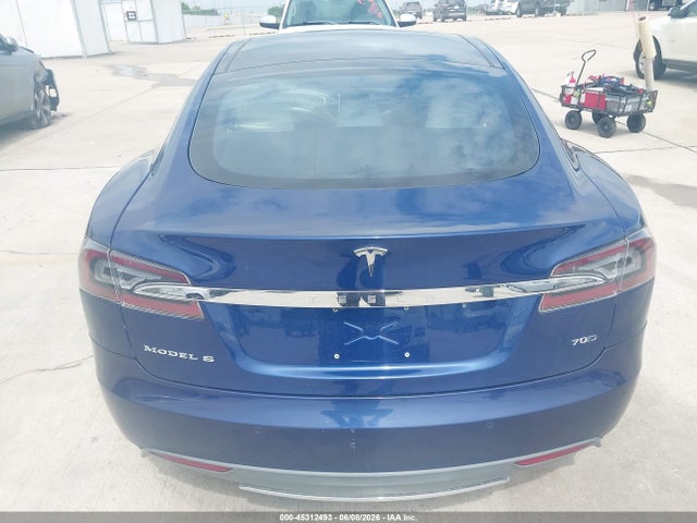 45312493 :رقم المزاد ، 5YJSA1S28FF086422 vin ، 2015 Tesla Model S مزاد بيع