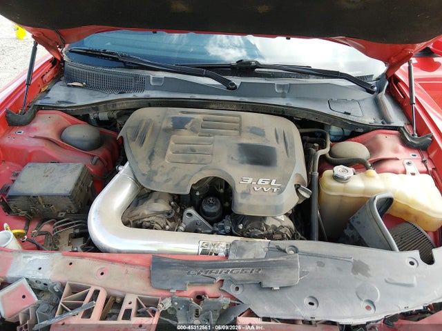 2C3CDXHG8FH915067 Dodge Charger Sxt