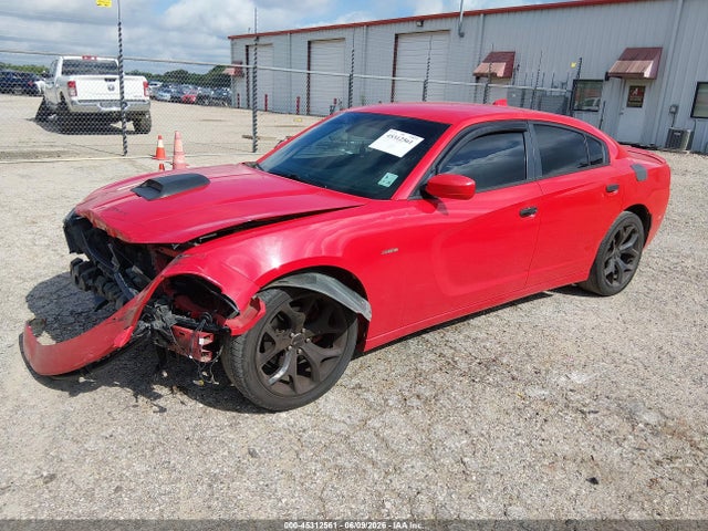 2C3CDXHG8FH915067 Dodge Charger Sxt