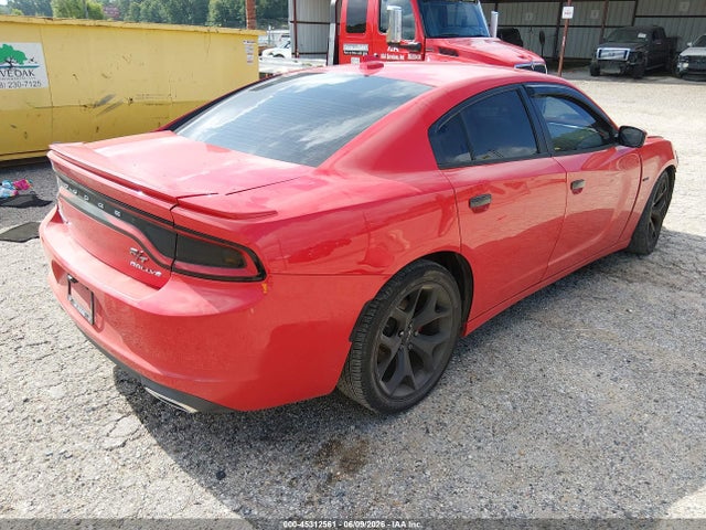 2C3CDXHG8FH915067 Dodge Charger Sxt