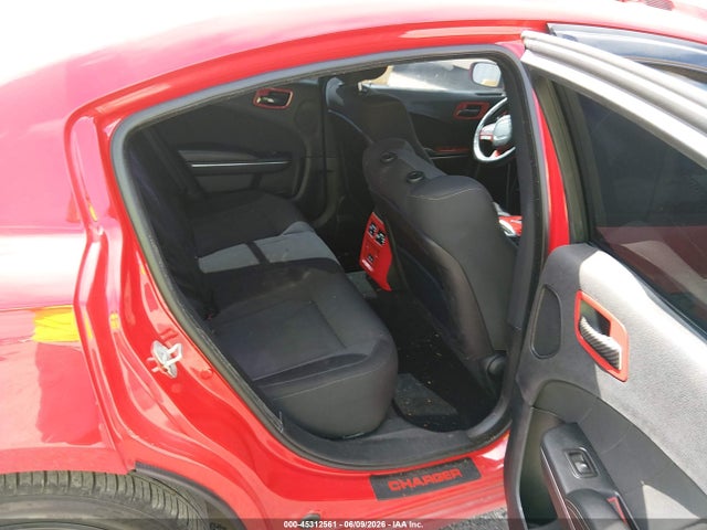2C3CDXHG8FH915067 Dodge Charger Sxt