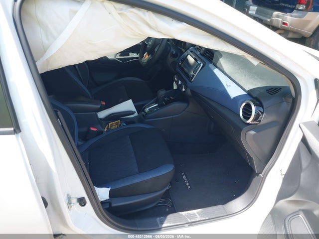 2024 Nissan Versa 1.6 Sv მანქანა იყიდება აუქციონზე, vin: 3N1CN8EV5RL898082, აუქციონის ნომერი: 45312566