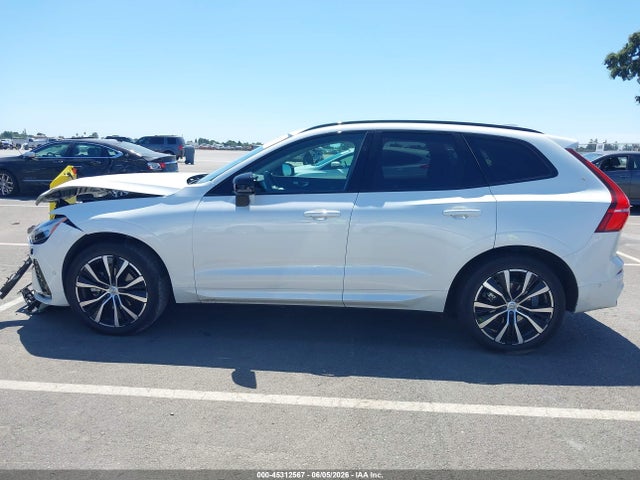 YV4L12RL7R1739289 Volvo Xc60 B5 Plus Dark Theme