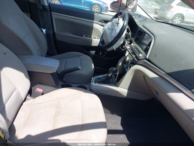 2019 Hyundai Elantra Sel მანქანა იყიდება აუქციონზე, vin: 5NPD84LF8KH403702, აუქციონის ნომერი: 45312581