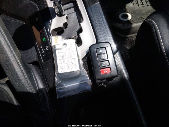 2018 Toyota Rav4 Hybrid Limited მანქანა იყიდება აუქციონზე, vin: JTMDJREV0JD249450, აუქციონის ნომერი: 45312603