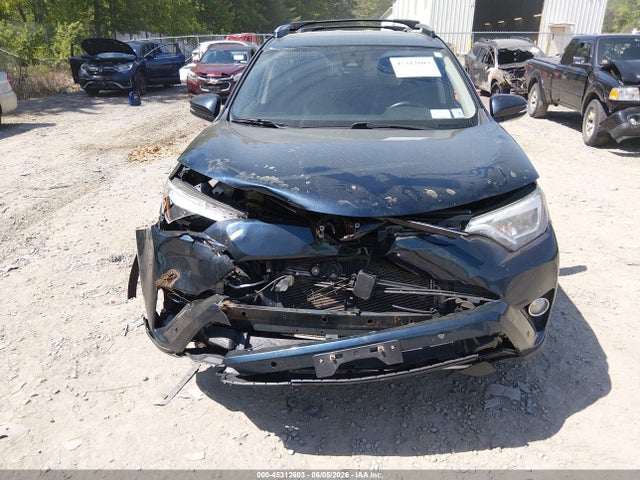 2018 Toyota Rav4 Hybrid Limited მანქანა იყიდება აუქციონზე, vin: JTMDJREV0JD249450, აუქციონის ნომერი: 45312603