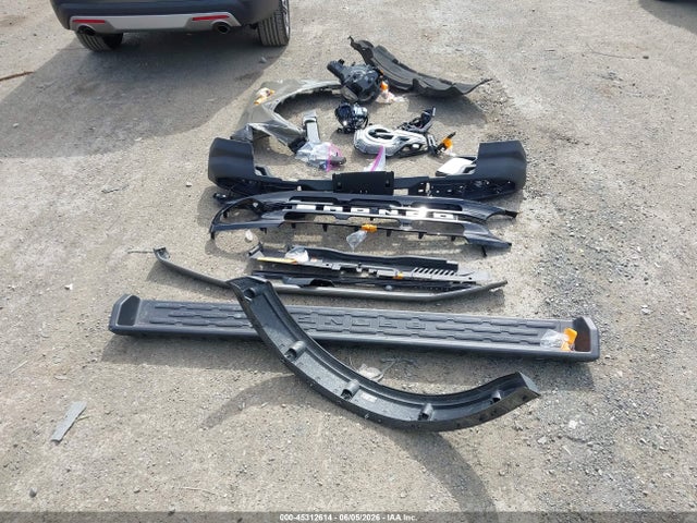 45312614 :رقم المزاد ، 1FMEE8BP3SLA69309 vin ، 2025 Ford Bronco Outer Banks مزاد بيع