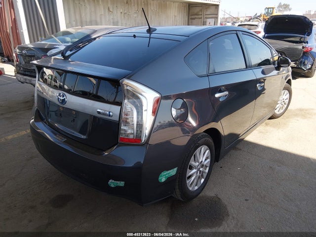 Toyota Prius Plug-in Advanced 2015 JTDKN3DP5F3069342 Image 4