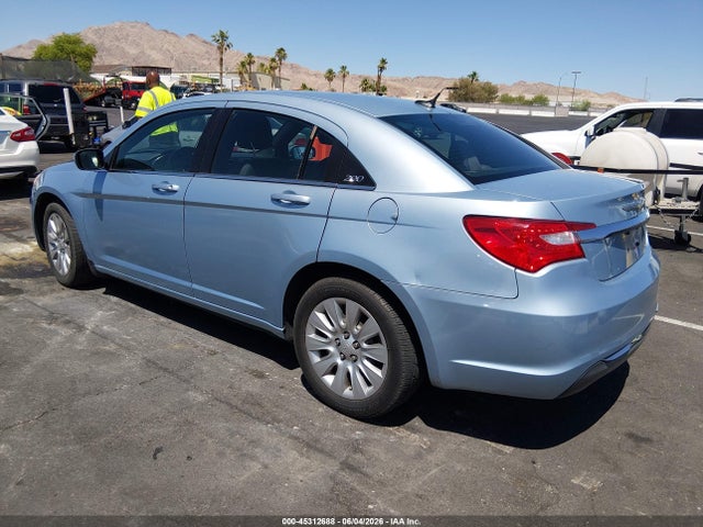 2013 Chrysler 200 Lx მანქანა იყიდება აუქციონზე, vin: 1C3CCBAB4DN620802, აუქციონის ნომერი: 45312688