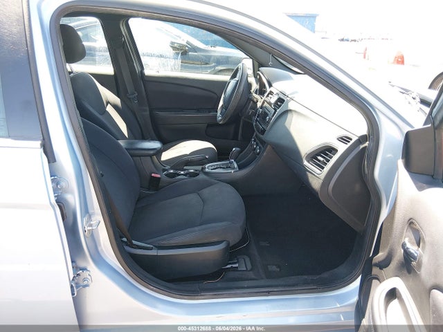 Aukcja sprzedaży 2013 Chrysler 200 Lx, vin: 1C3CCBAB4DN620802, numer aukcji: 45312688