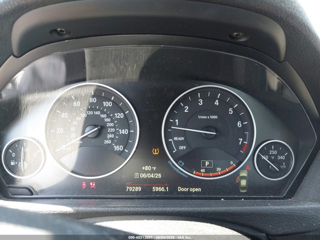 BMW 320i 2018 WBA8A9C55JK622849 Image 7