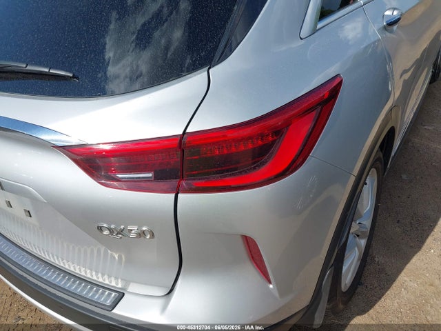 45312704 :رقم المزاد ، 3PCAJ5M30KF102096 vin ، 2019 Infiniti Qx50 Essential مزاد بيع