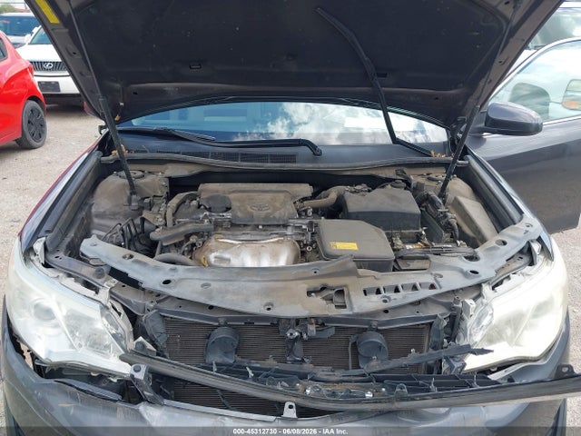 45312730 :رقم المزاد ، 4T4BF1FK3ER430726 vin ، 2014 Toyota Camry Le مزاد بيع