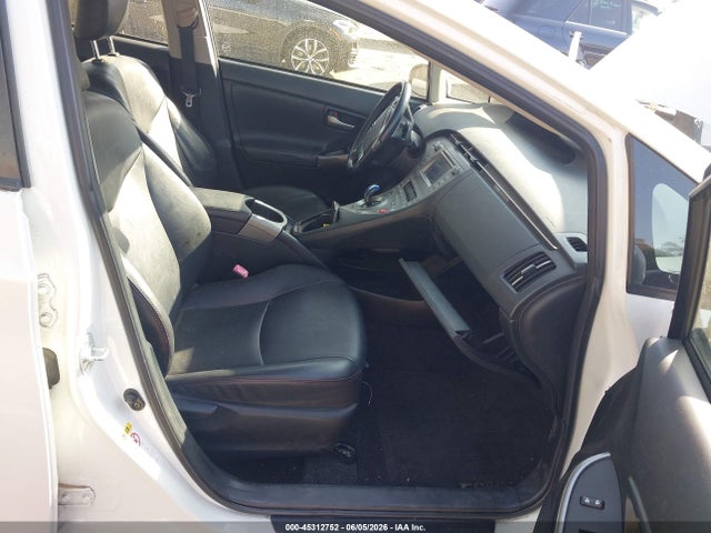 45312752 :رقم المزاد ، JTDKN3DU5D5605391 vin ، 2013 Toyota Prius Three Se مزاد بيع