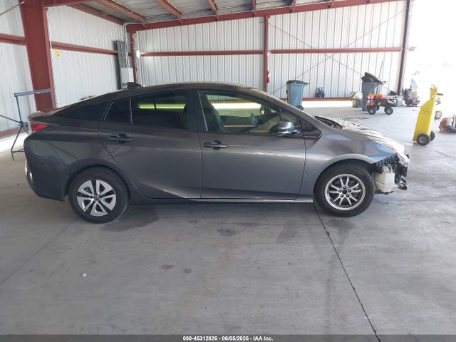 JTDKARFU1G3029388 Toyota Prius Two Eco
