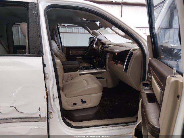 45312829 :رقم المزاد ، 1C6RR7NTXDS585549 vin ، 2013 Ram 1500 Laramie مزاد بيع