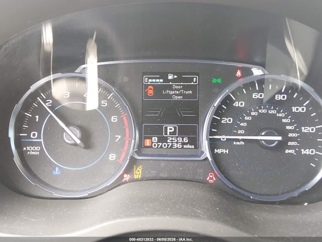 45312832 :رقم المزاد ، JF2SJAGC9JH543640 vin ، 2018 Subaru Forester 2.5i Premium مزاد بيع
