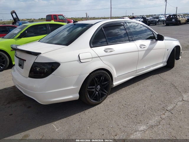 2013 Mercedes-benz C 250 Sport მანქანა იყიდება აუქციონზე, vin: WDDGF4HB6DA778979, აუქციონის ნომერი: 45312854